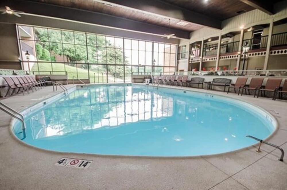 Hotel Radisson Louisville North 3*